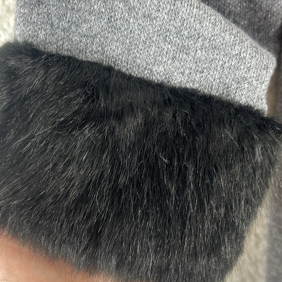 NWT Kasper Womens Gray Faux Fur Trim Cuff Open-Front Cardigan Sweater M MEDIUM - Picture 7 of 14